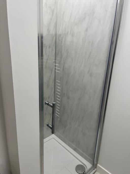 Glenbervie - Beautifully Refurbished, Self-Contained Apartment Данфермлін Екстер'єр фото